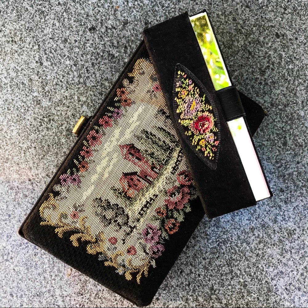 Vintage German needlepoint clutch!